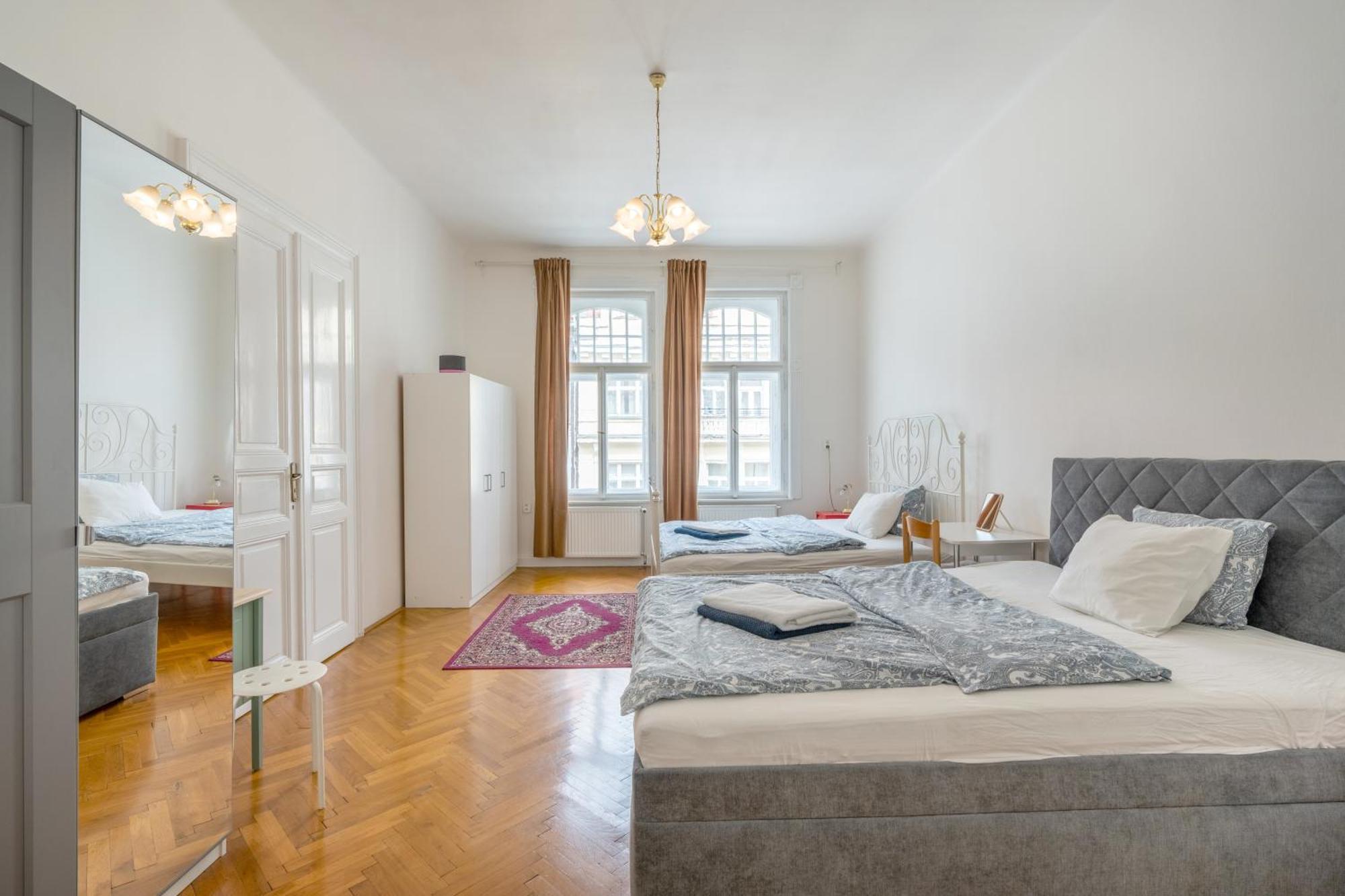 Apartments Vezenska Прага Стая снимка