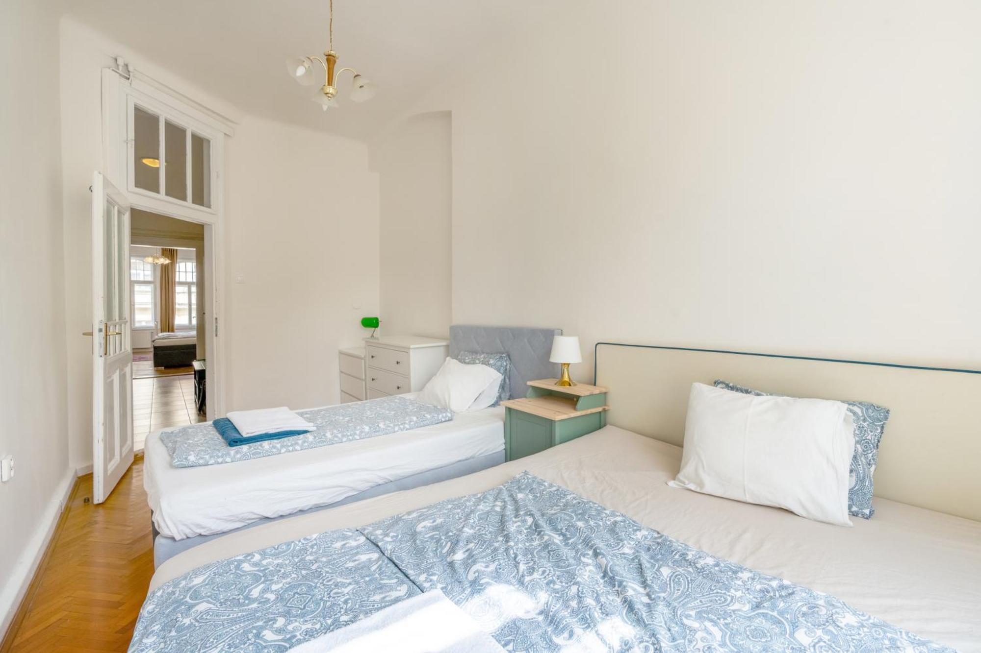 Apartments Vezenska Прага Стая снимка