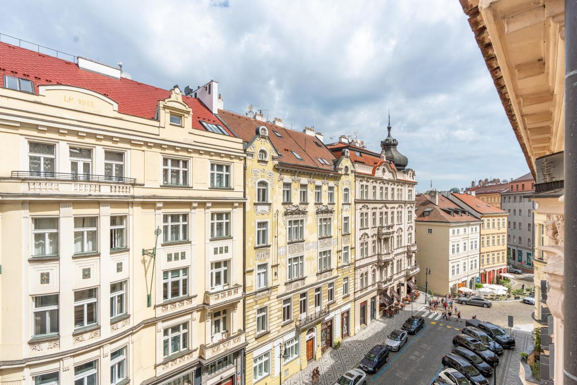 Apartments Vezenska Прага Стая снимка