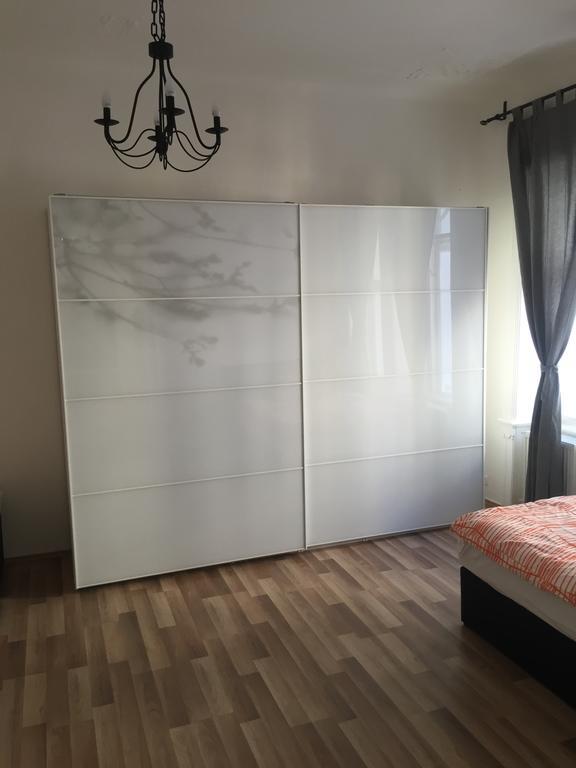 Apartments Vezenska Прага Екстериор снимка