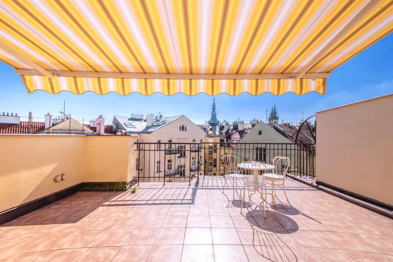 Apartments Vezenska Прага Екстериор снимка